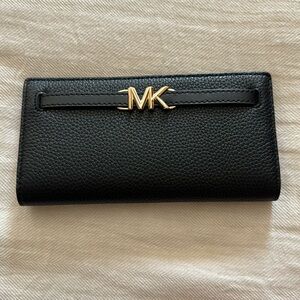 MK Reed Large Pebbled Leather Wallet
